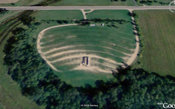 Hi-Way Drive-In Theatre - Google Earth